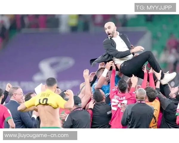 揭秘足球明星背后的训练师与他们的成功之路 揭秘足球明星背后的训练师与他们的成功之路